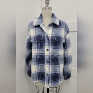 Abercrombie and Fitch A&F Blue Plaid Soft Sherpa Shacket Jacket Coat Size S